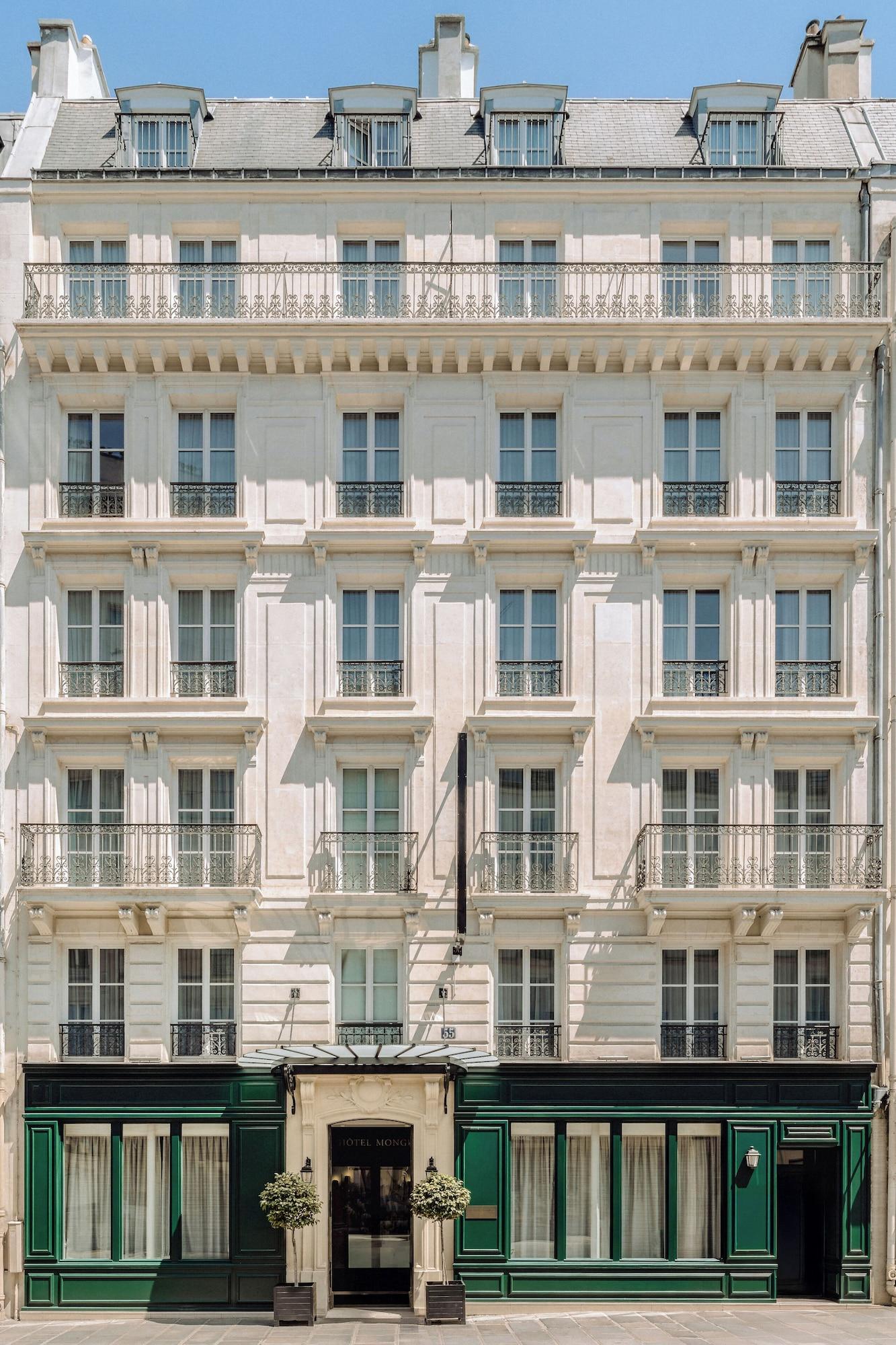 Vista Exterior Hotel Monge