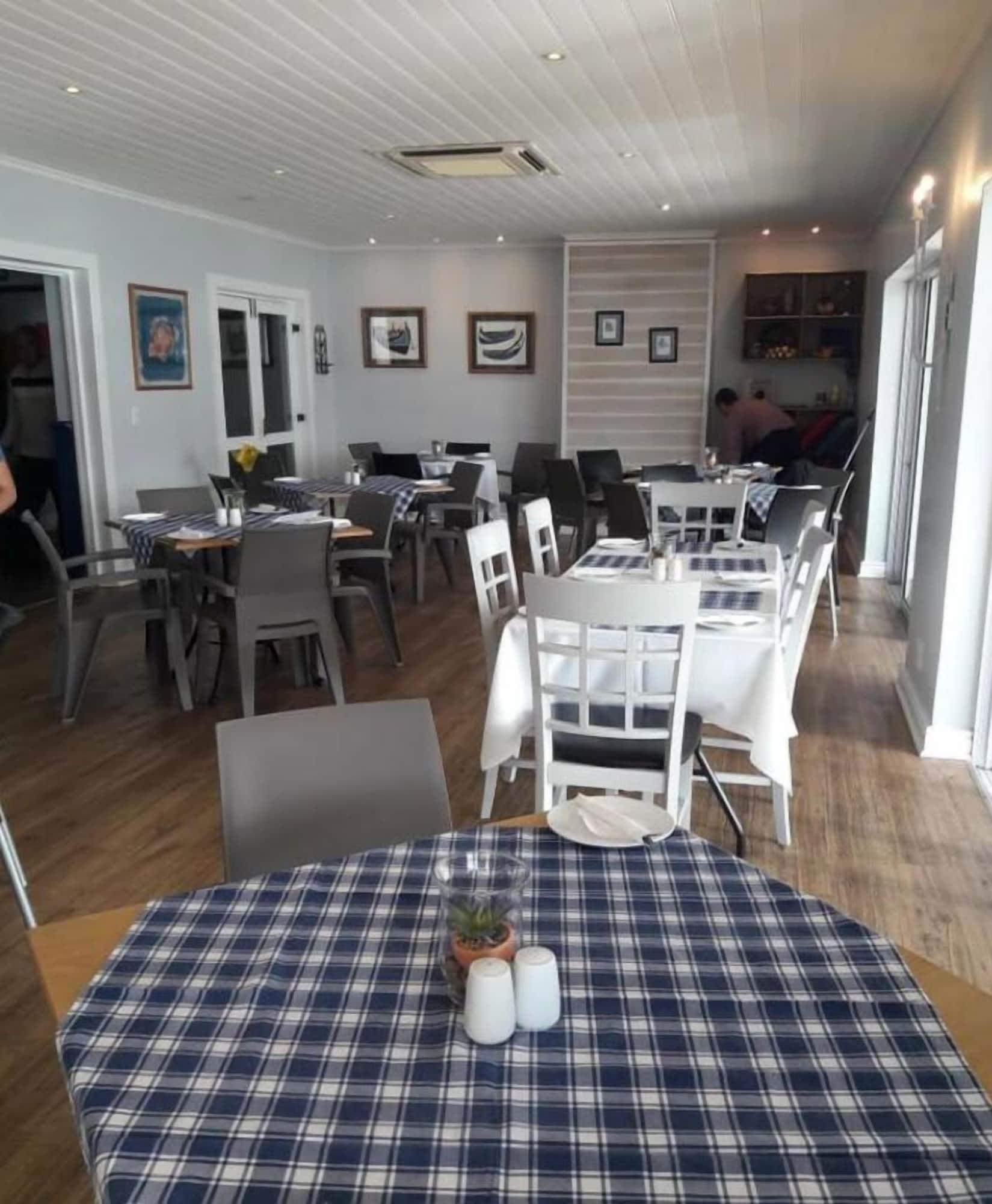 Restaurant Traders Hotel & Restaurant