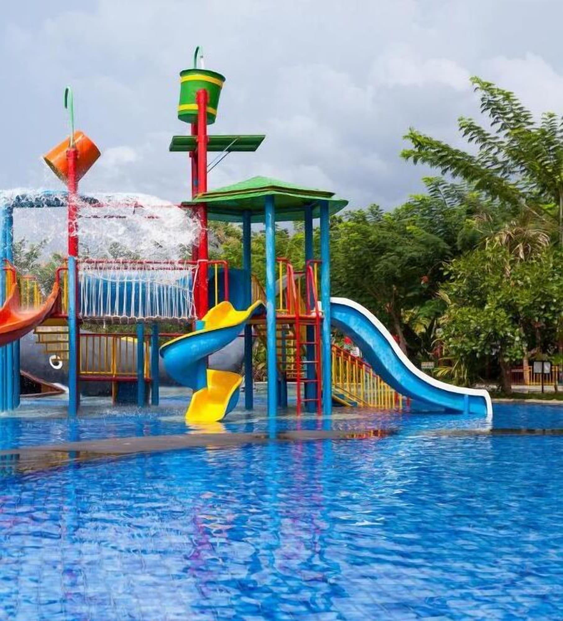 Instalaciones Recreativas Hotel Riva International - Near Nesco Center