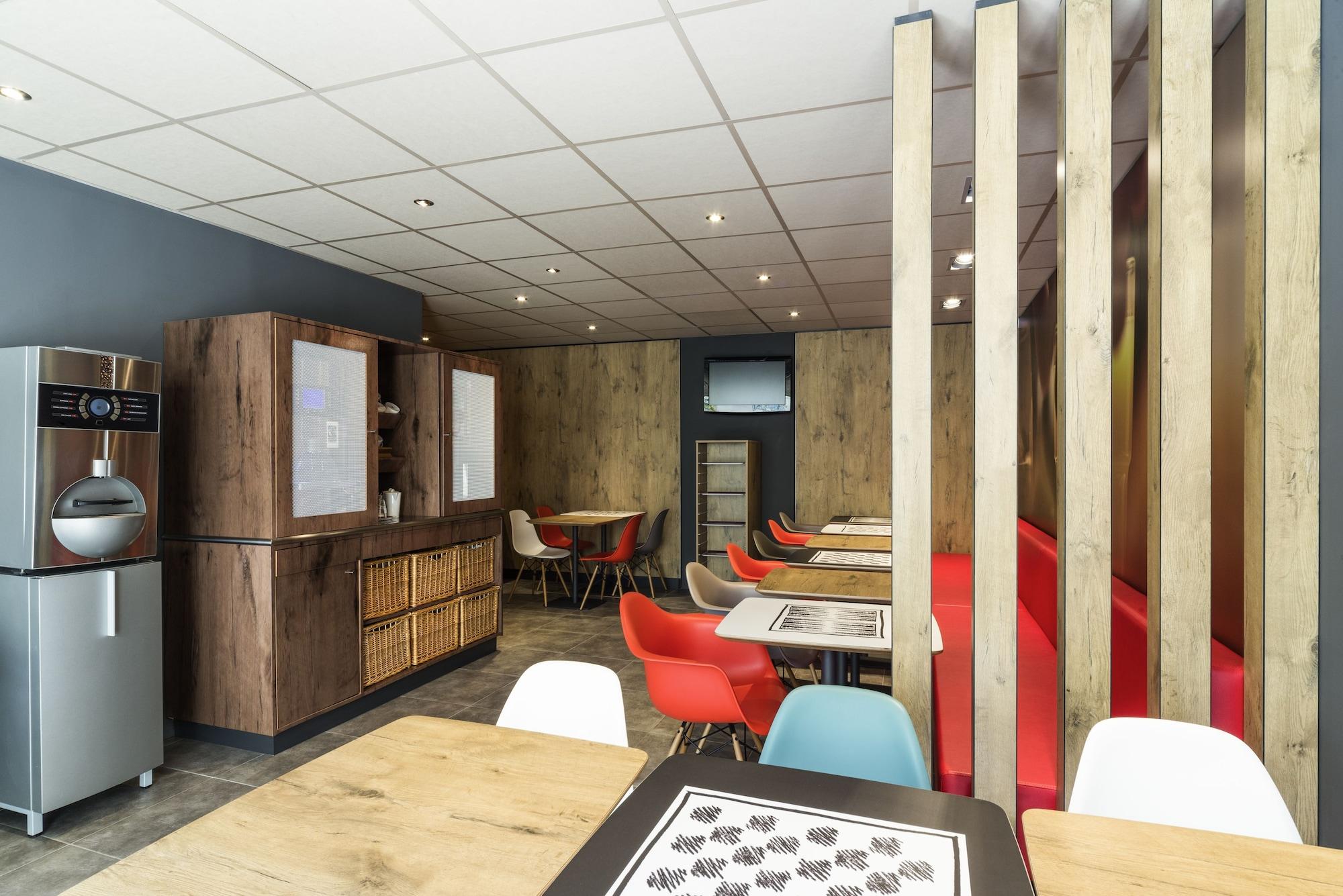 Restaurant ibis La Rochelle Centre Historique Hotel