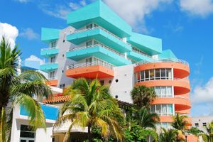 Paquete - Tradewinds Apartment Hotel
