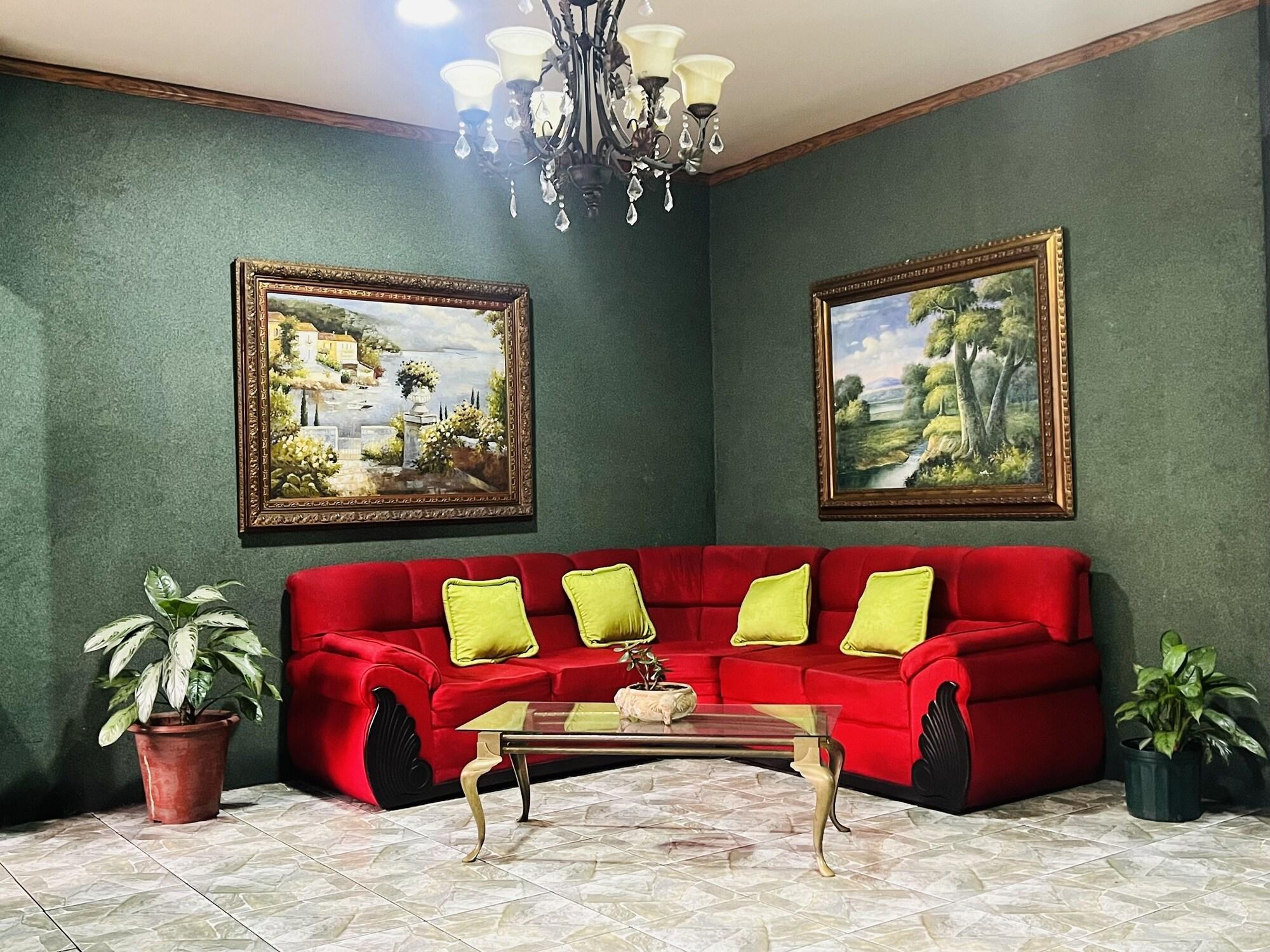 Varios Hotel Barroco