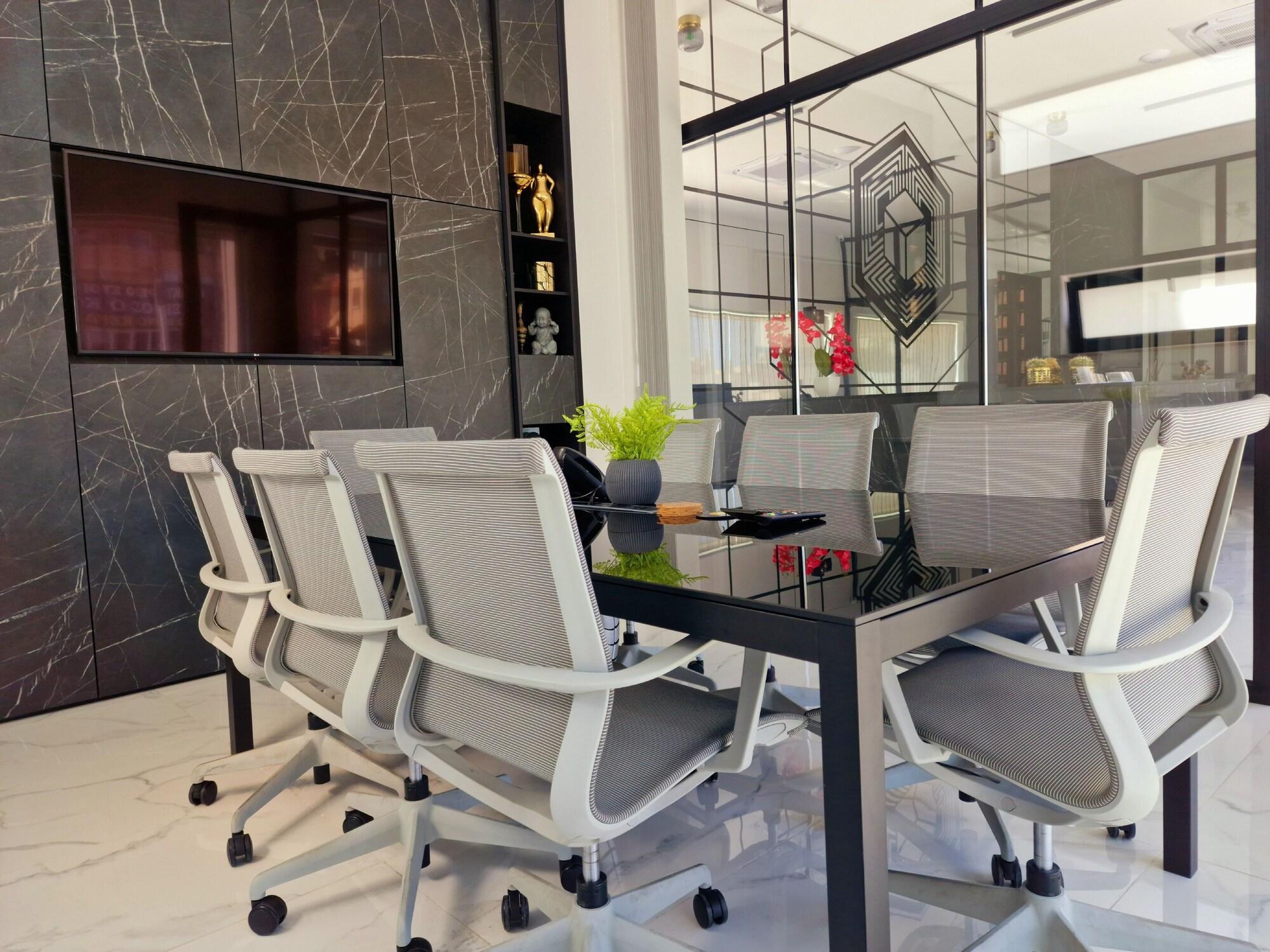 Sala de Reuniones Sveltos Residence Suites