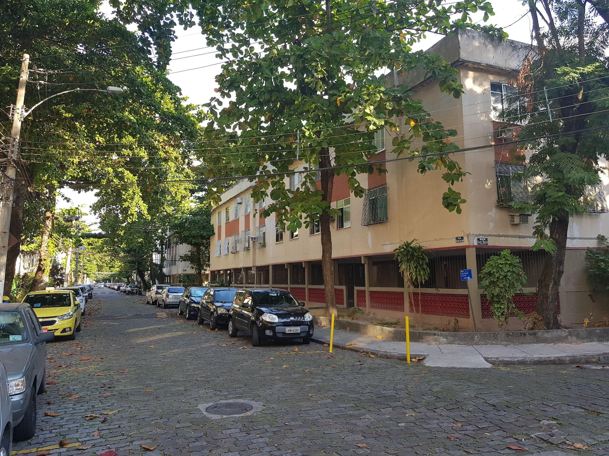 Comodidades del Alojamiento Quarto privativo em condomínio
