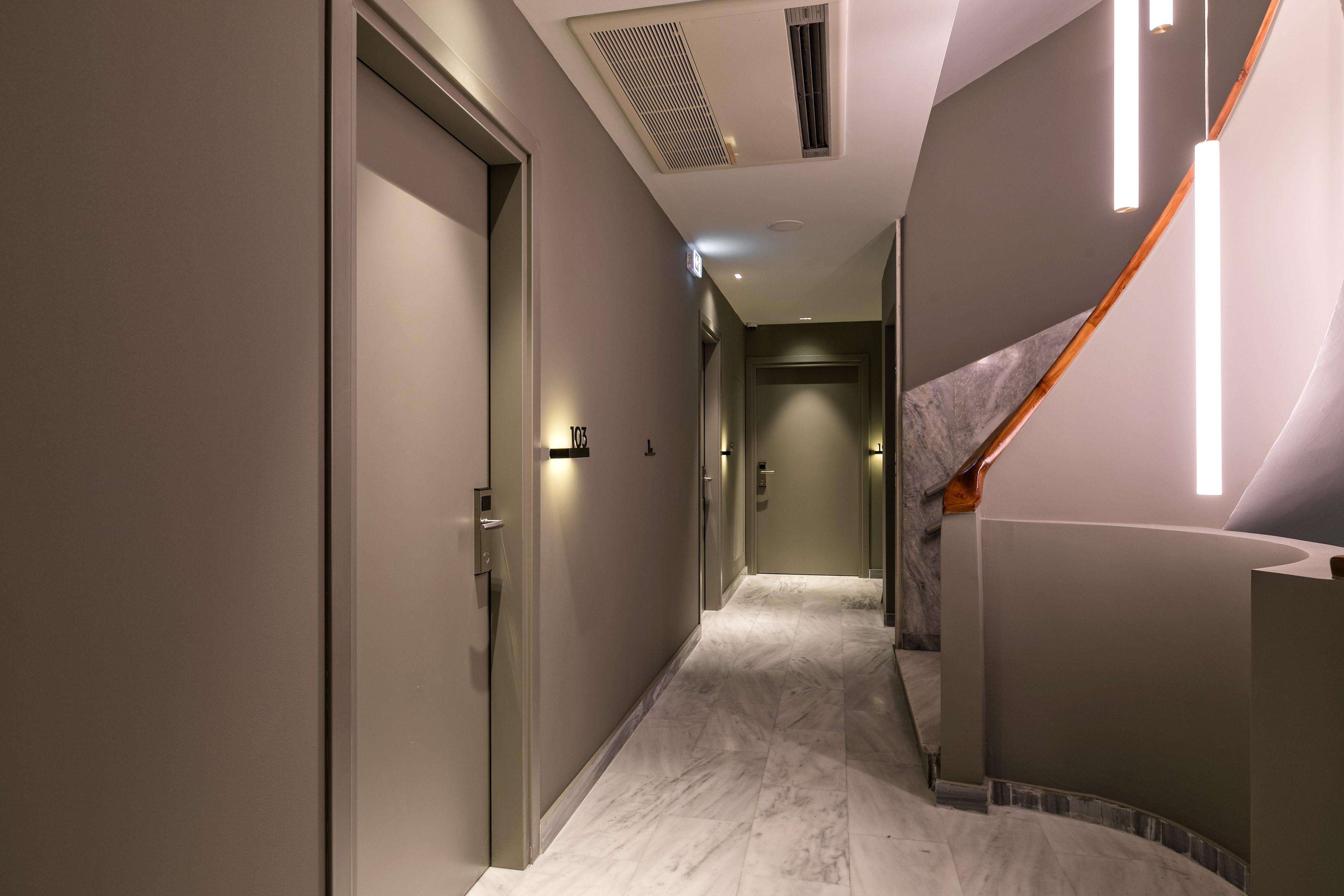 Vista Exterior Bob W Athens Eolou