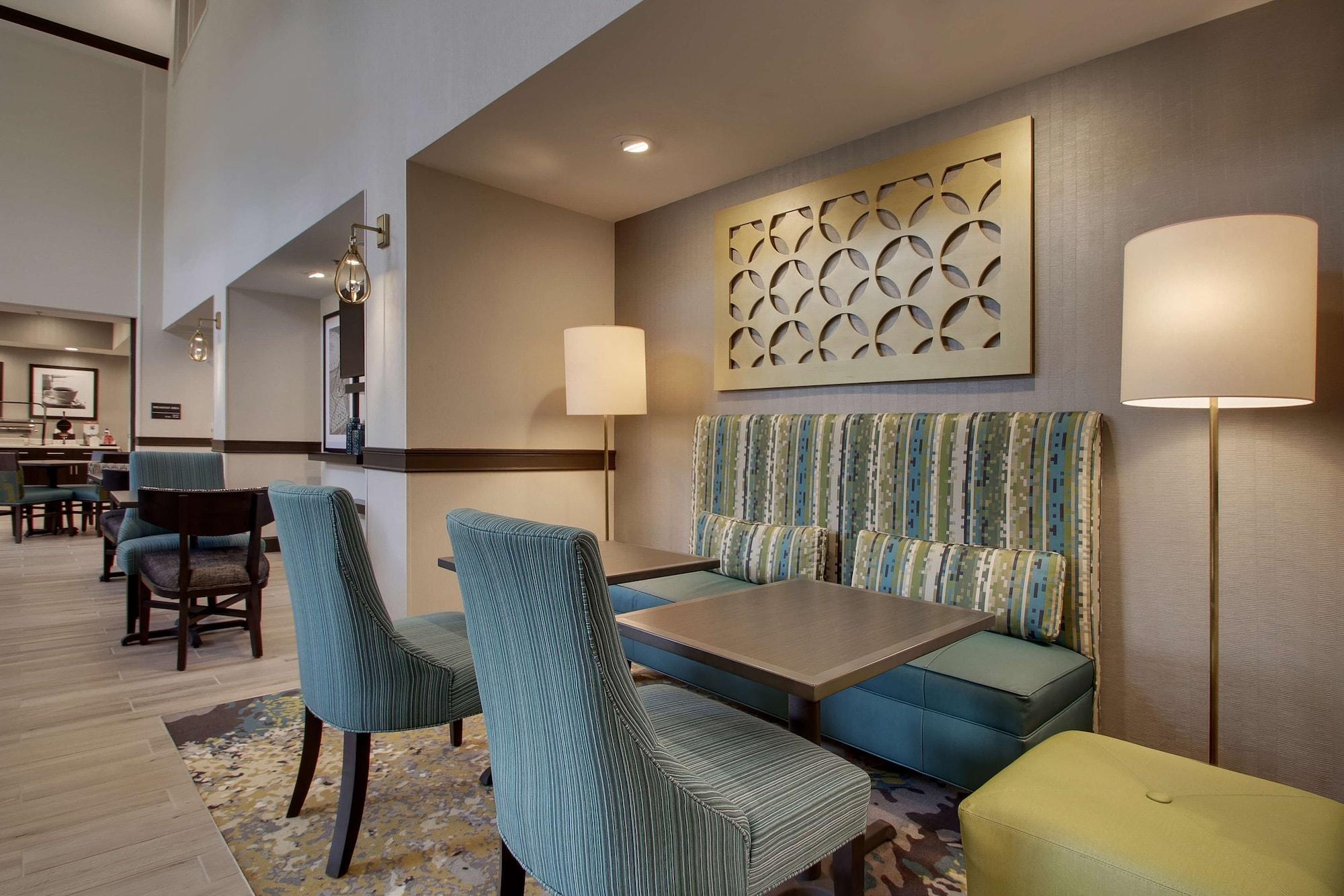 Vista Lobby Hampton Inn & Suites Knightdale Raleigh