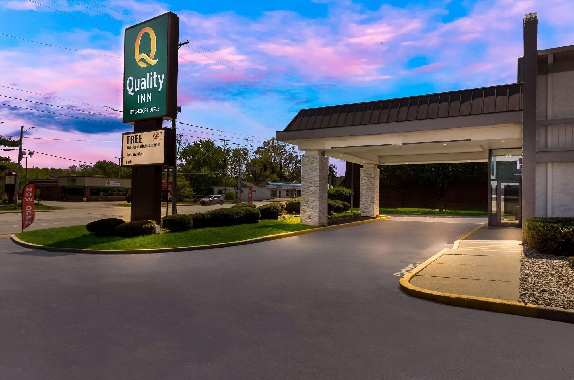Vista Exterior Quality Inn South Bend Near Notre Dame