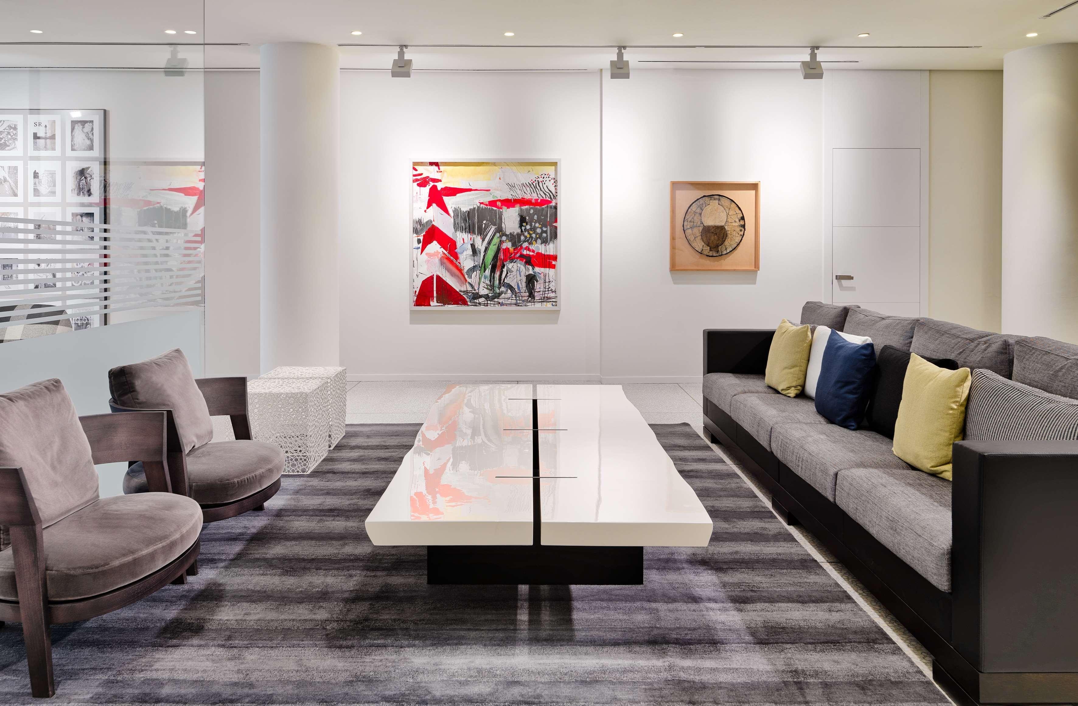 Vista Lobby H10 Art Gallery