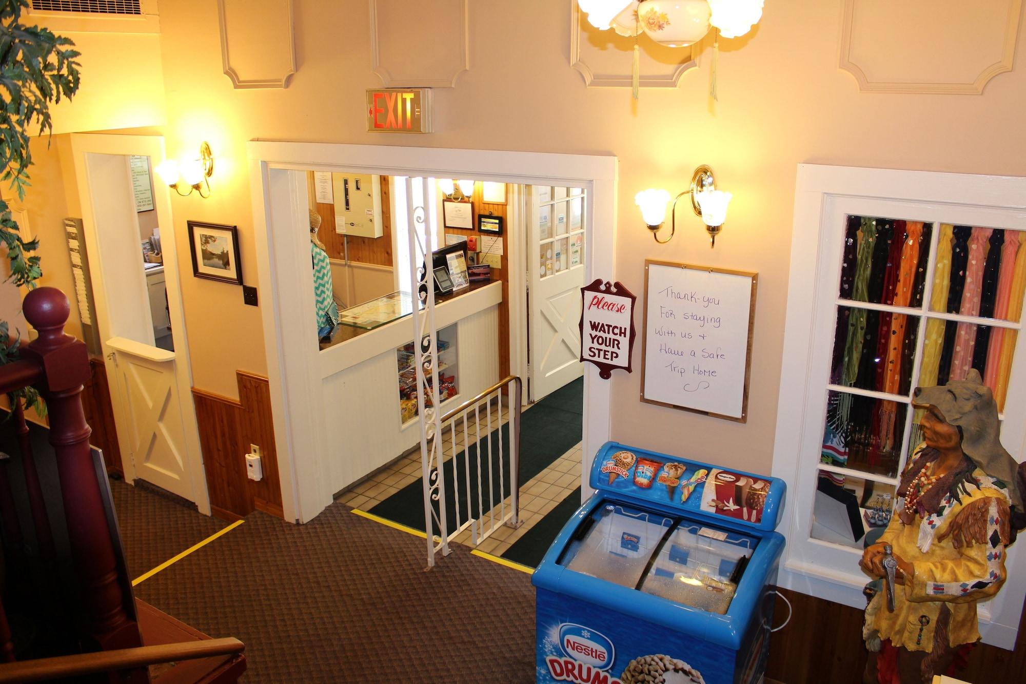 Vista Lobby Colonial Resort-1000 Islands