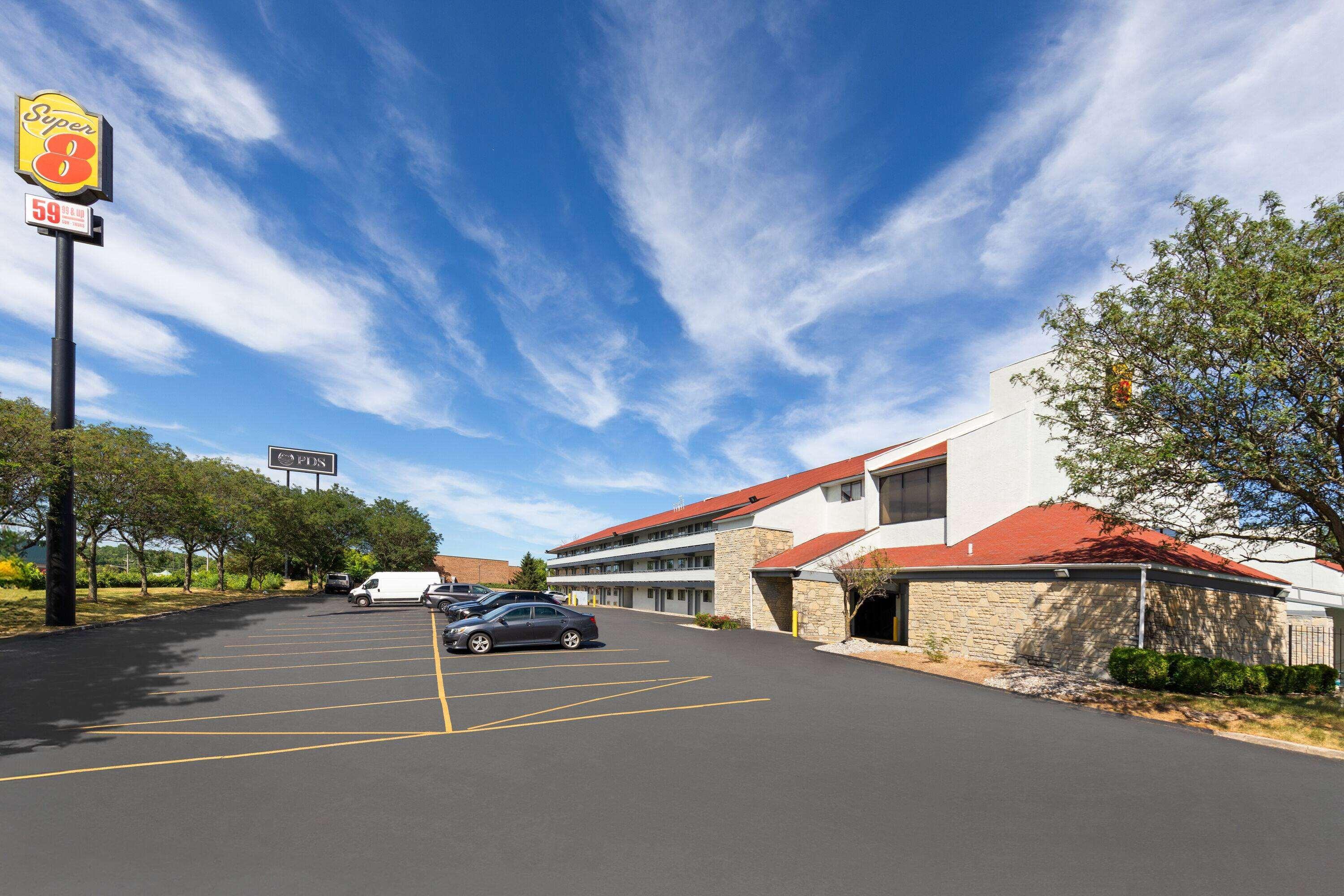 Vista Exterior Super 8 by Wyndham Fort Mitchell Cincinnati Area