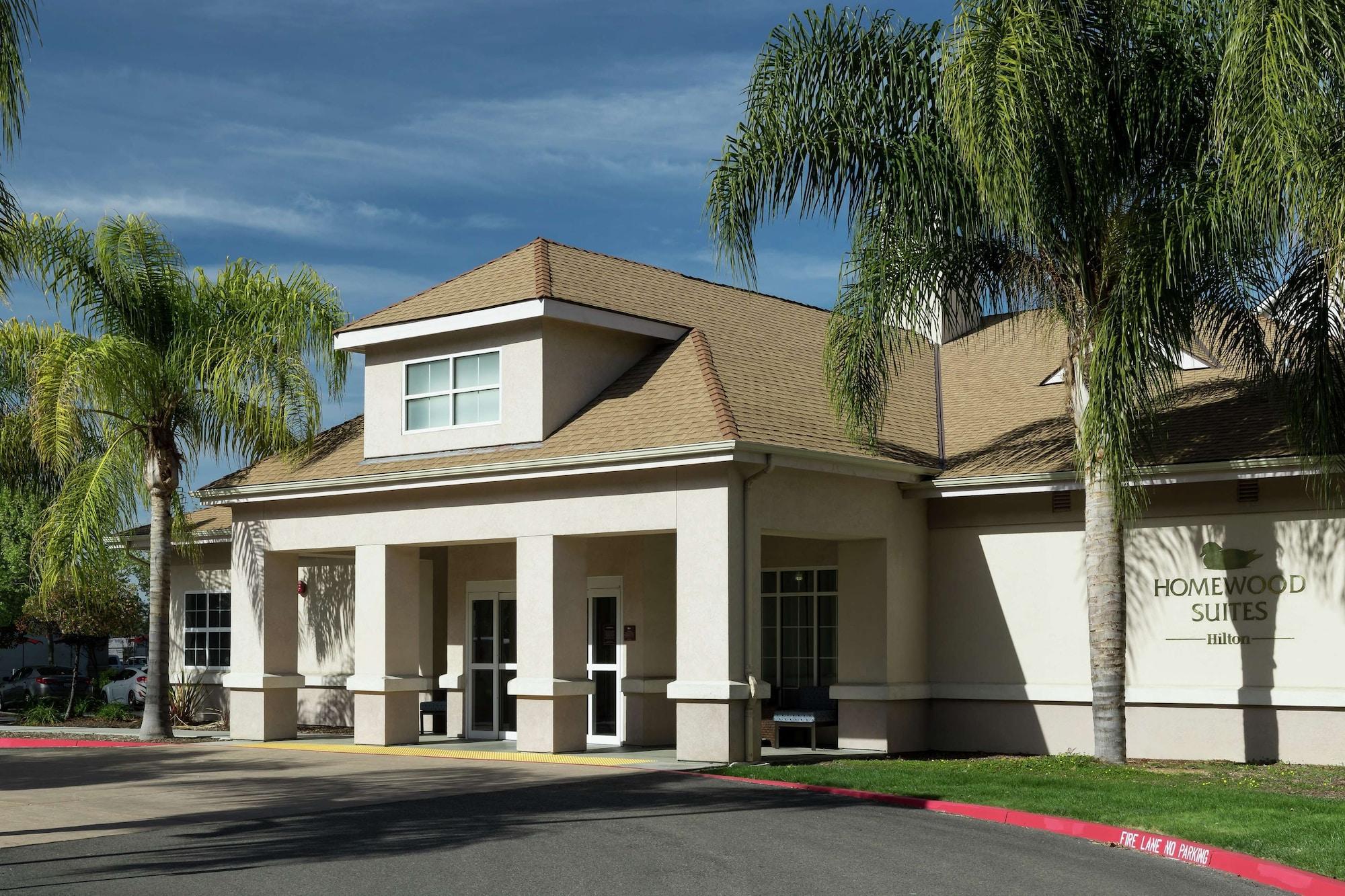 Vista Exterior Homewood Suites by Hilton  Fresno Airport/Clovis, CA