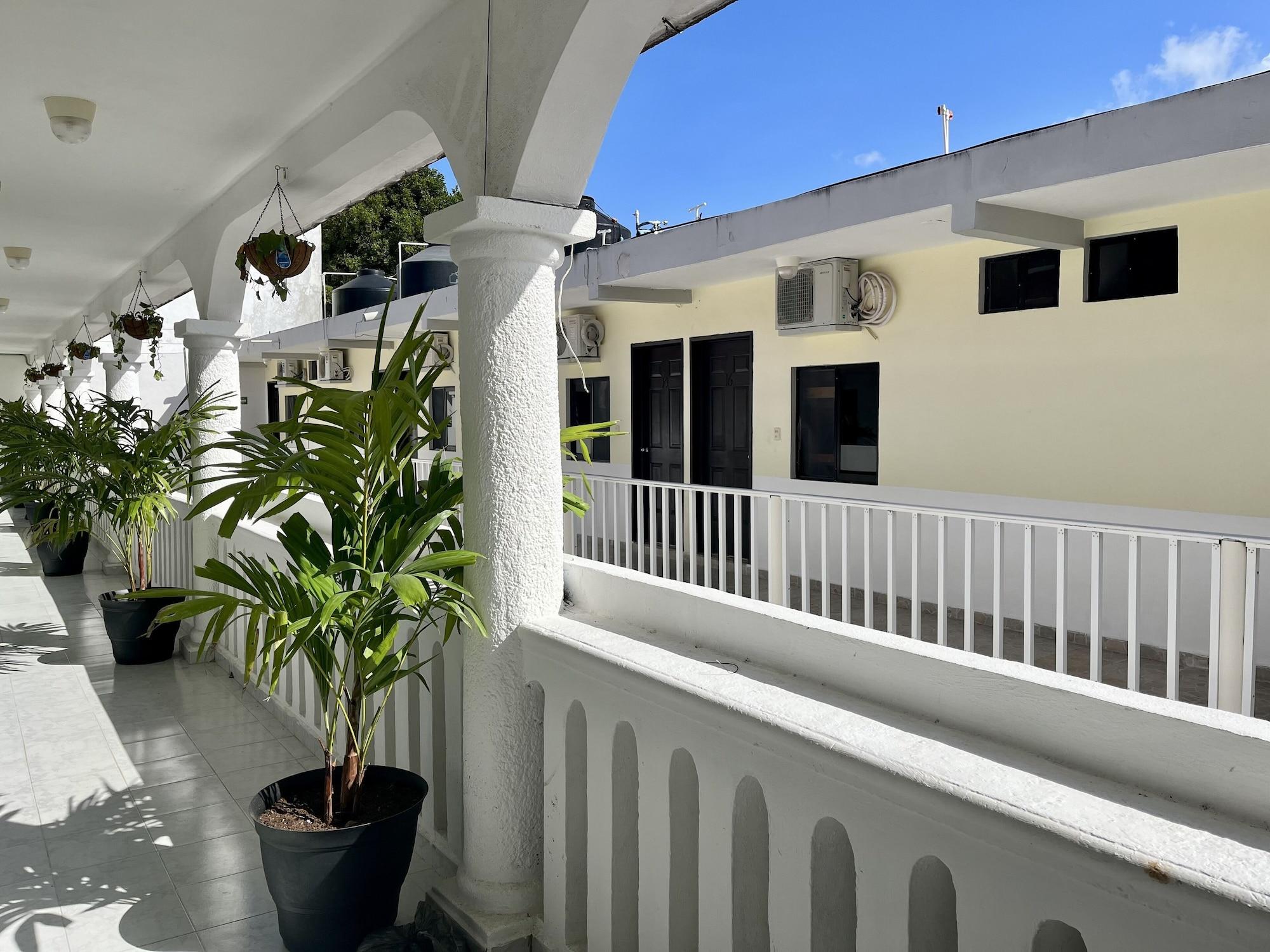 Vista Exterior BALAM Playa - 15 Th. Ave