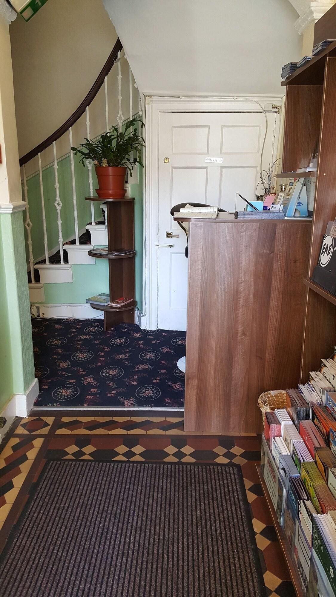 Vista Lobby Blossom Guest House