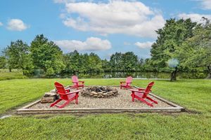 Renta Vacacional - Waterfront Missouri Escape w/ Private Pond & Dock!