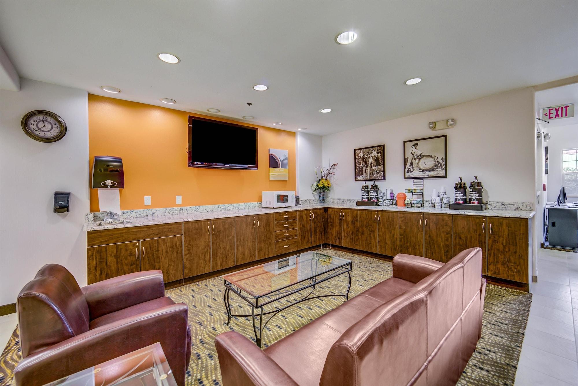 Bar/Salón Motel 6 Sutherlin, OR