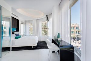 Alojamiento - Poli House by AFI Hotels