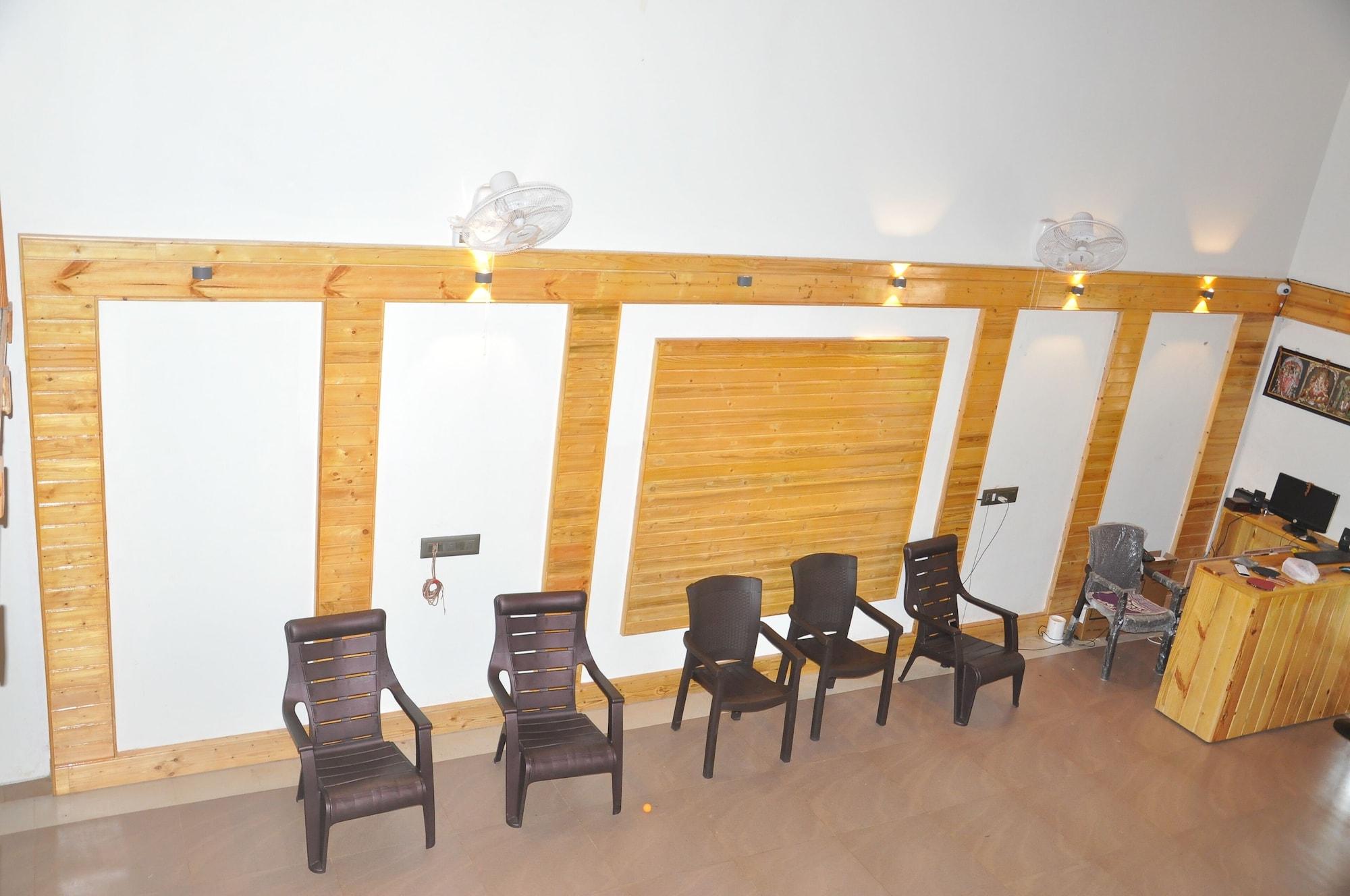 Vista Lobby Water View Holiday Retreat