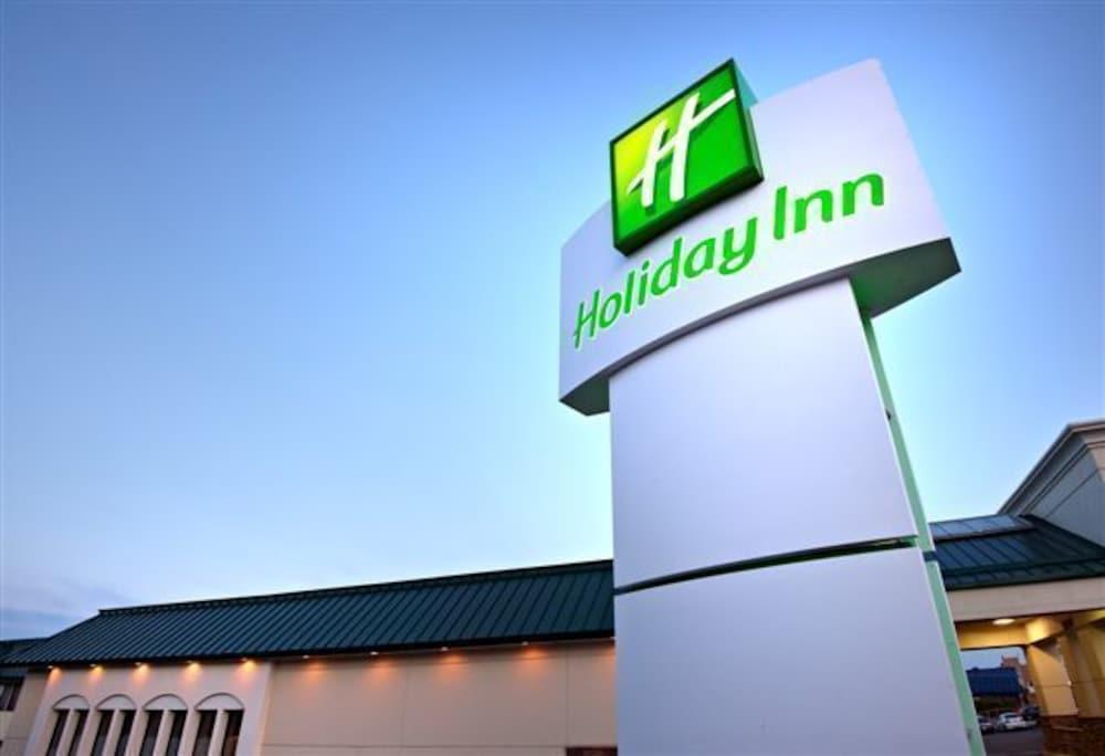 Vista Exterior Holiday Inn Calgary Macleod Trail South