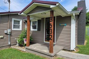Alquiler Vacacional - Dolly inspired 1940s 2 bedroom Bungalow near Laurel Lake, hiking, and more