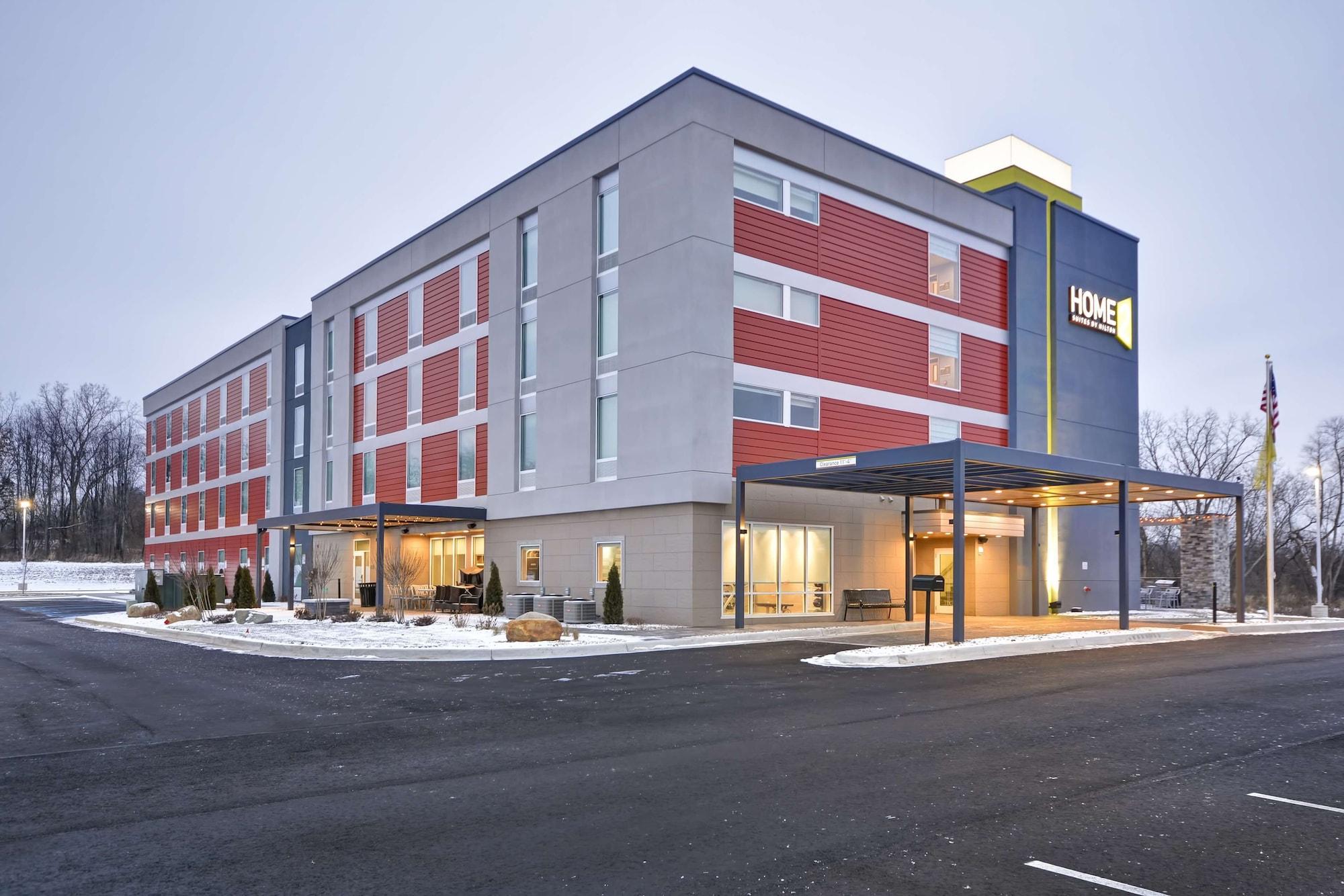 Vista Exterior Home2 Suites by Hilton Jackson MI