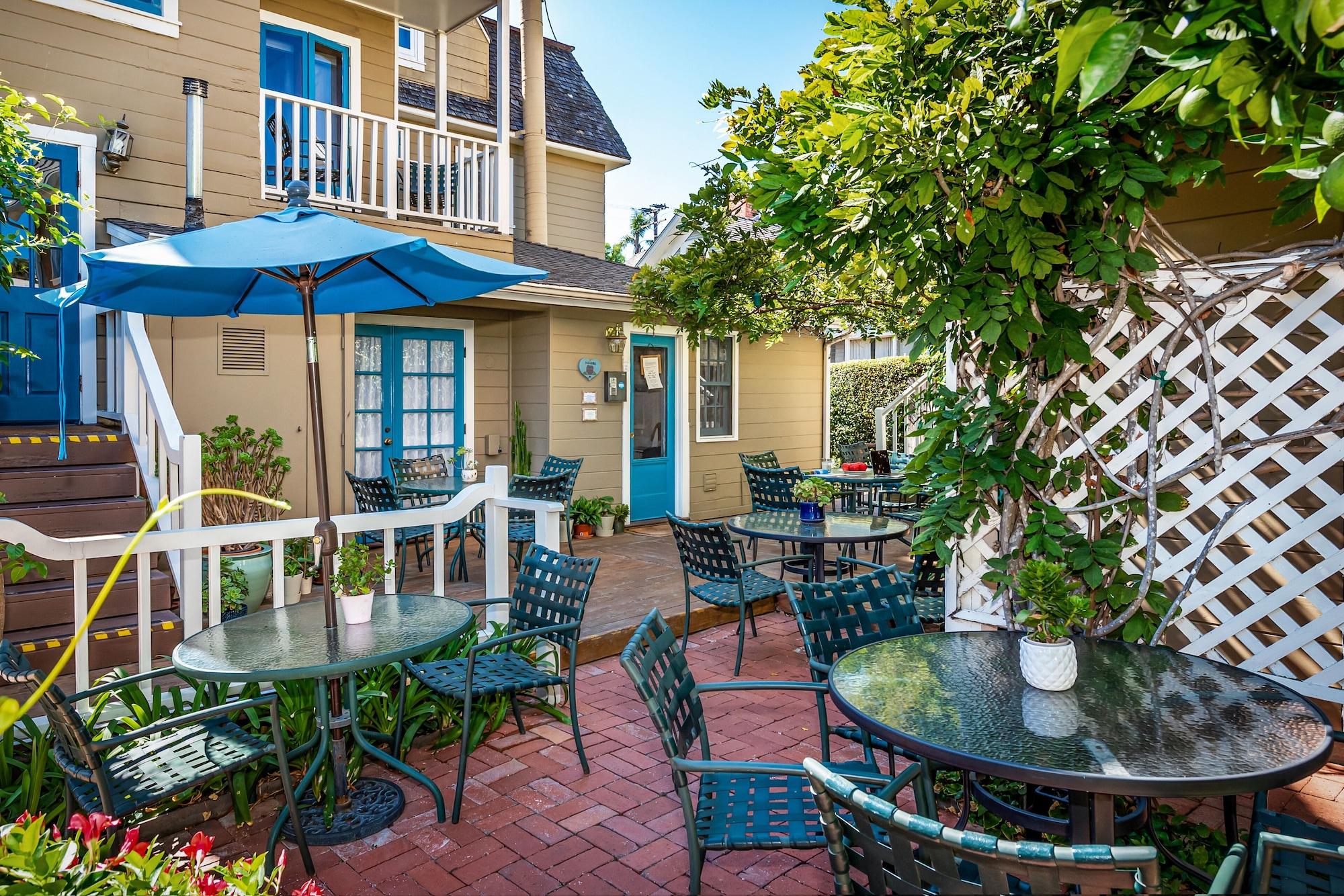 Vista Exterior Bath Street Inn