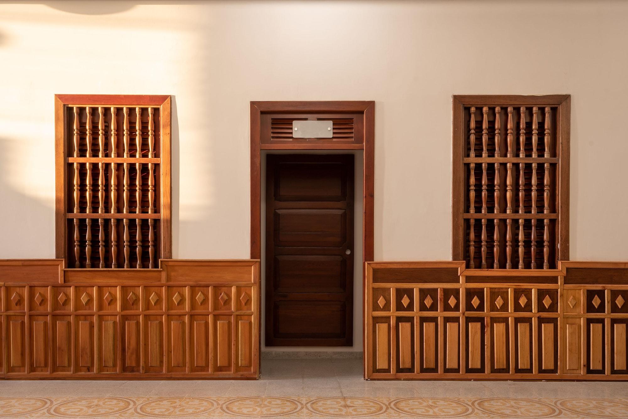 Vista Lobby Ganem Lifestyle Suites