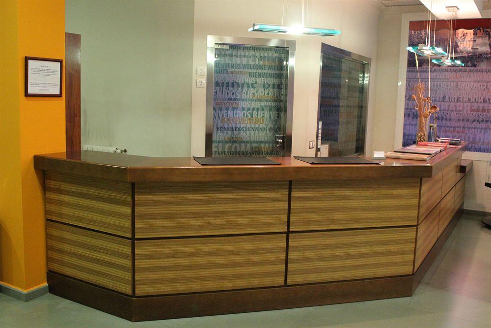 Vista Lobby Hotel Alba