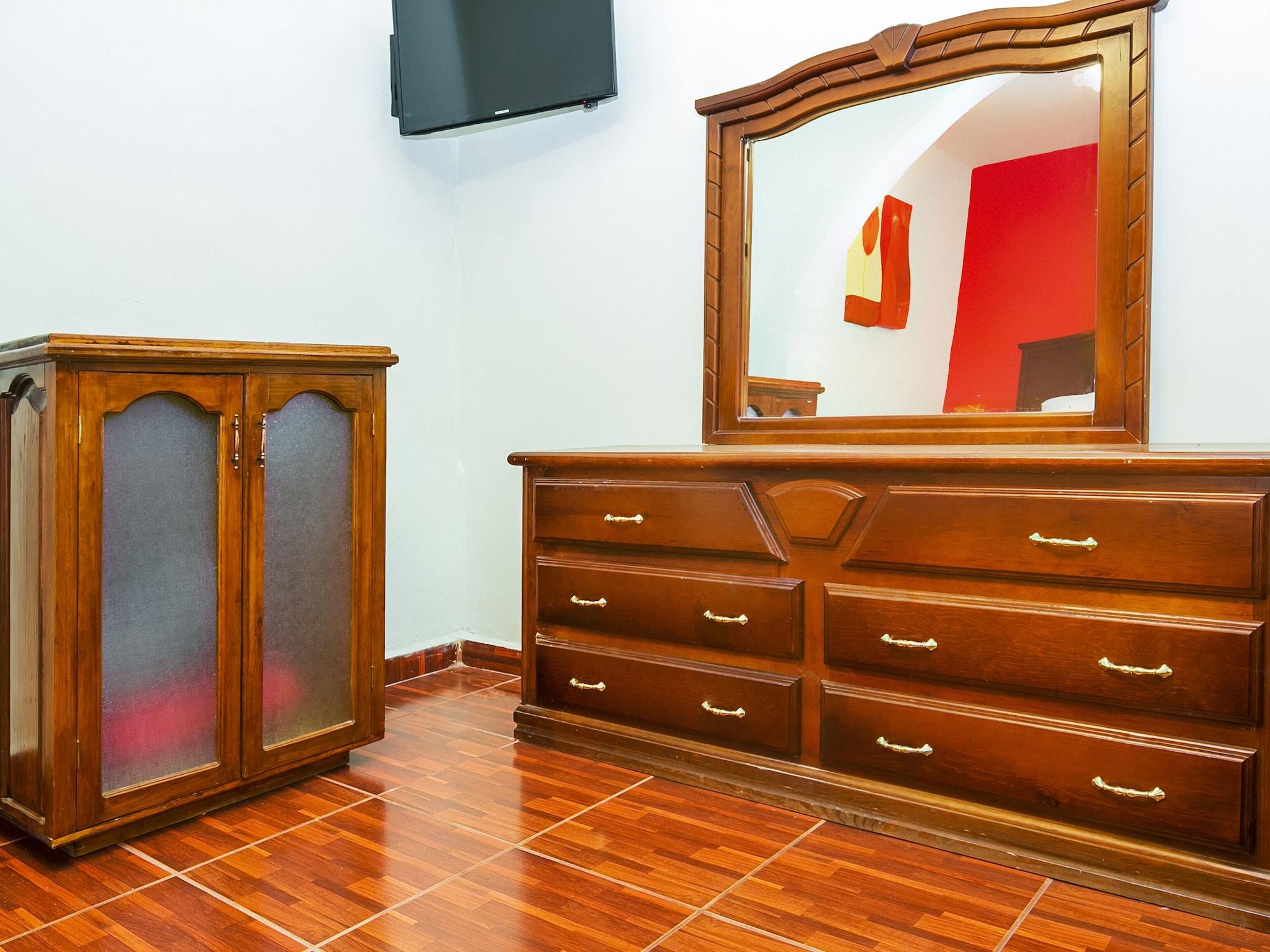 Set de Habitación OYO Posada De Los Angeles, Pátzcuaro