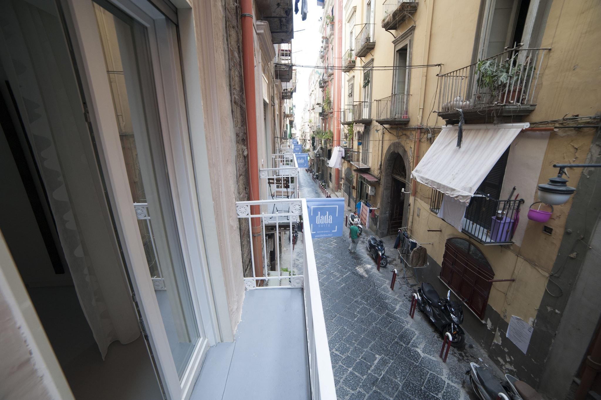 Vista Exterior Dada Suite