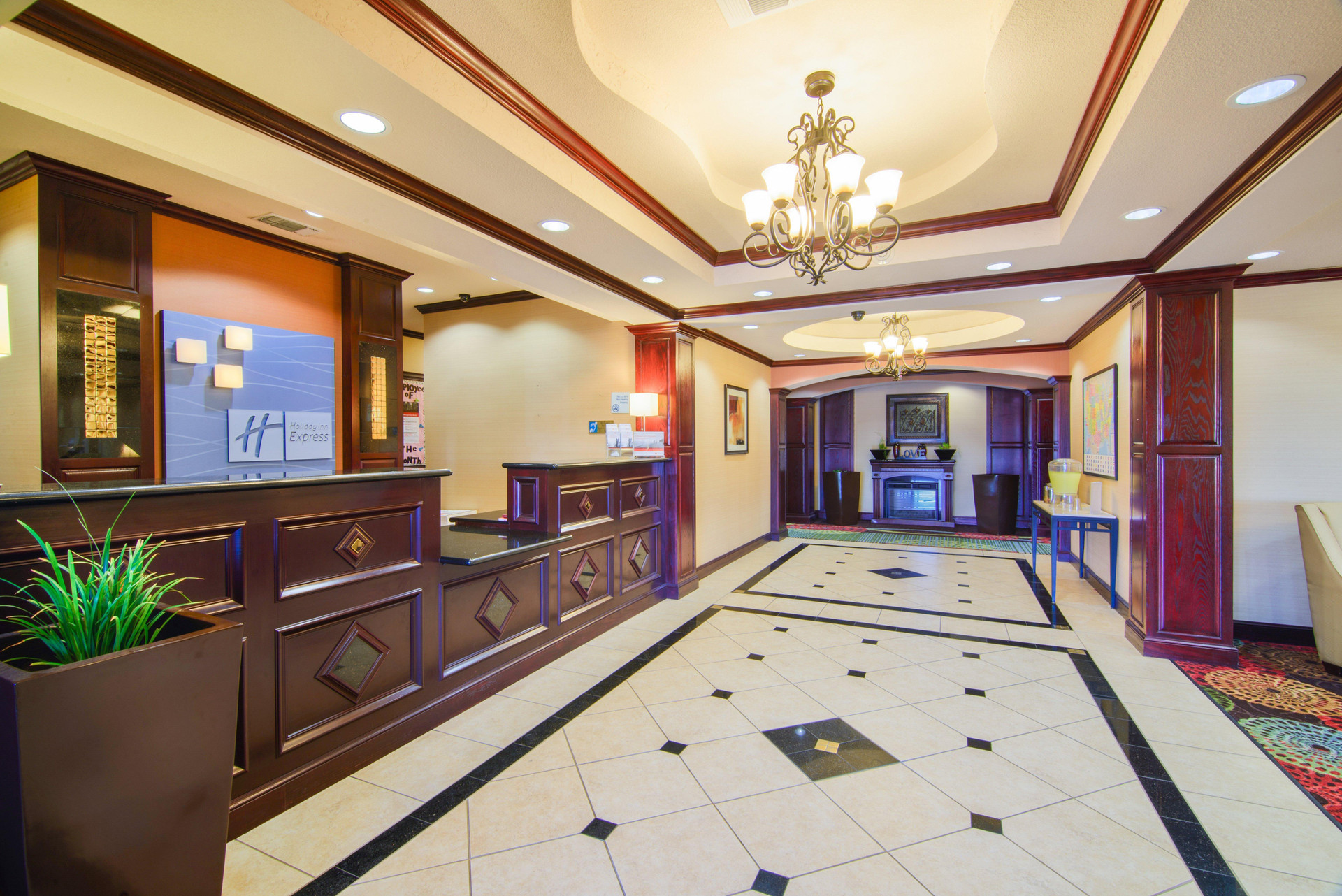 Vista Lobby Holiday Inn Express & Suites Terrell By IHG