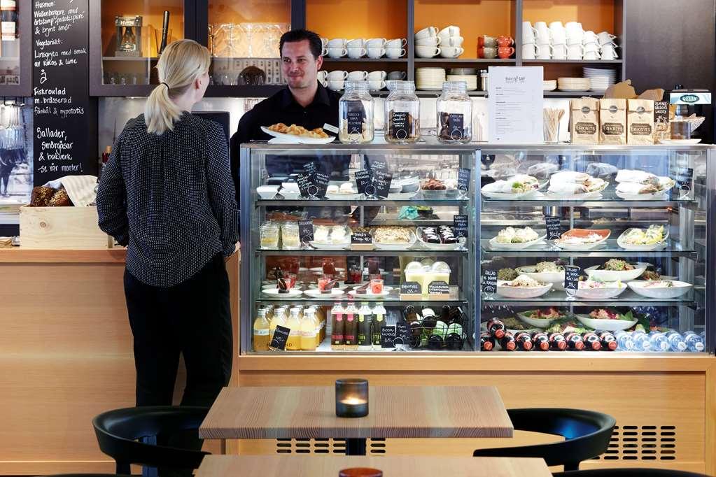 Bar/Salón Home Hotel Magasinet