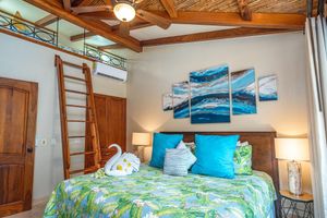 Alquiler Vacacional - Incredible Beachfront at The Palms—Beachside Couples Massage Included!