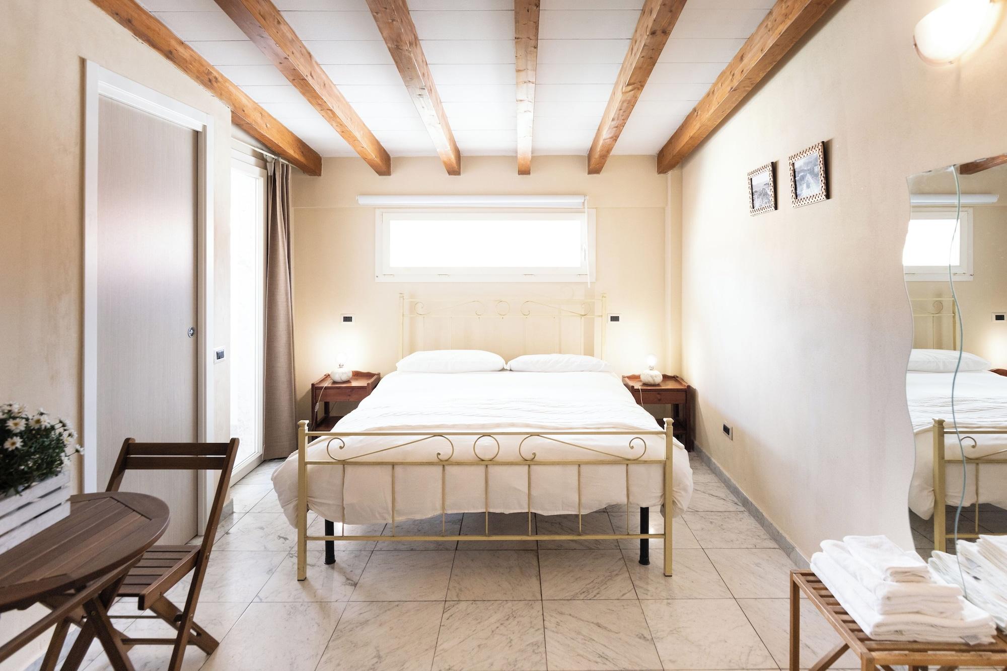 Varios Residenza Marina B&B