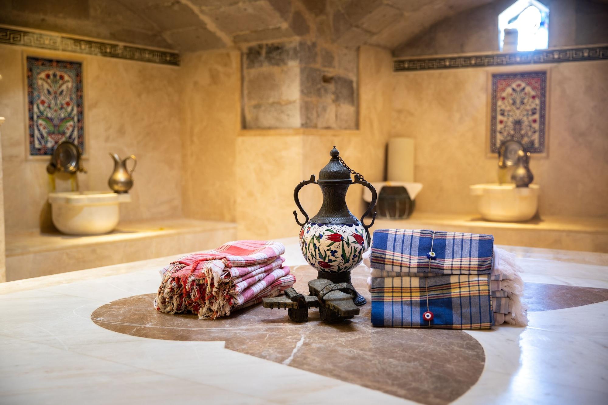 Spa Sultan Cave Suites