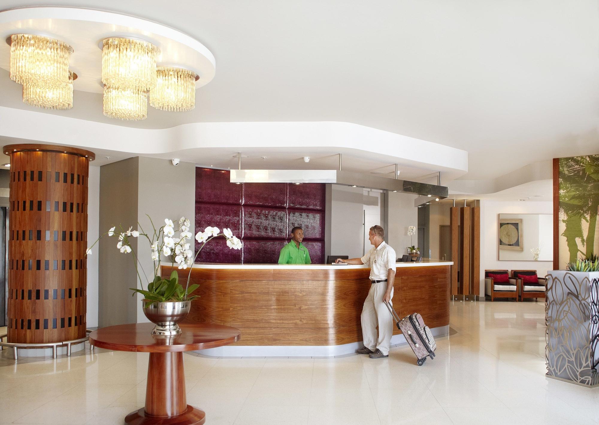 Vista Lobby First Group The Palace All-Suite