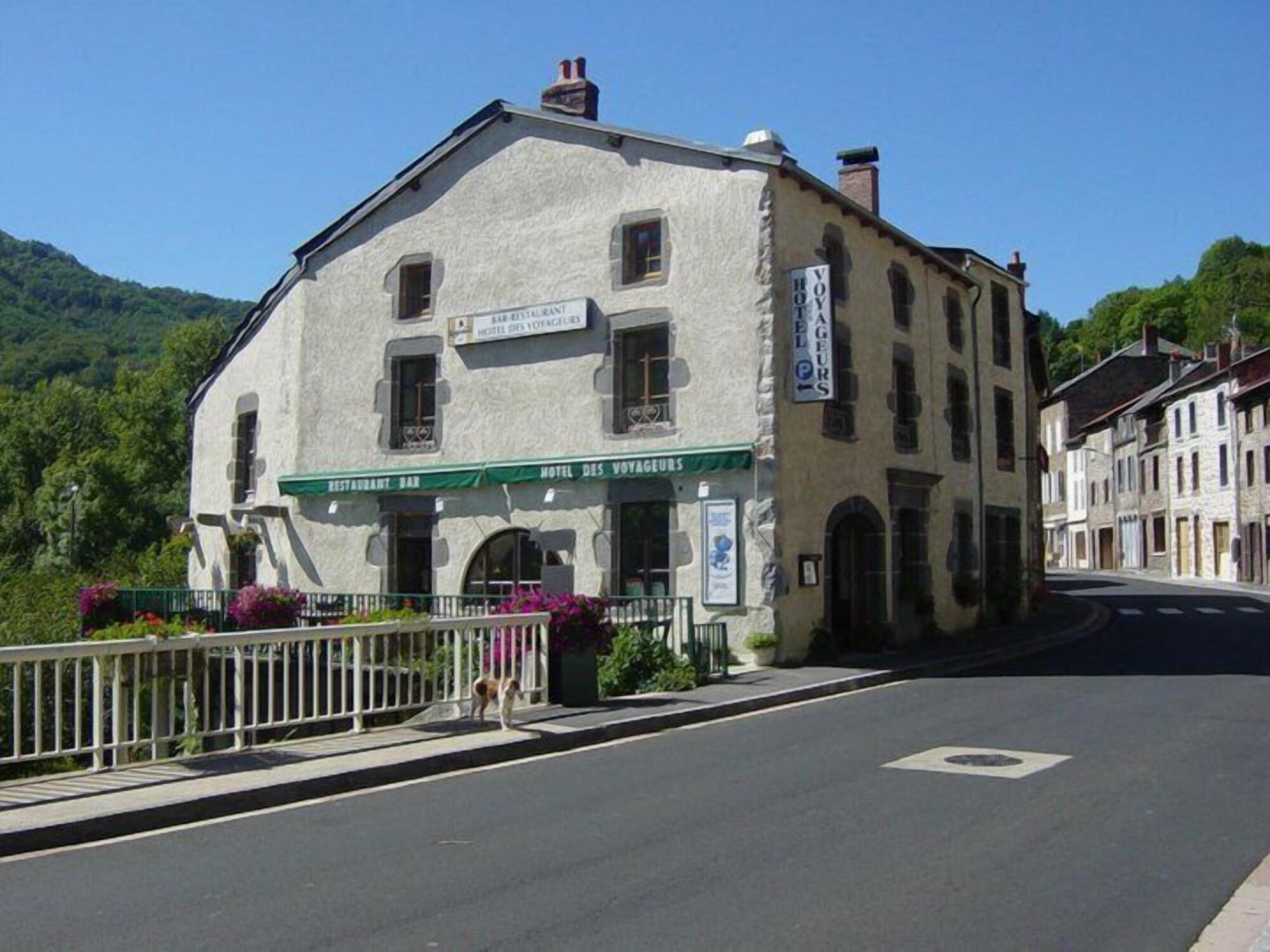 Varios Hotel des Voyageurs