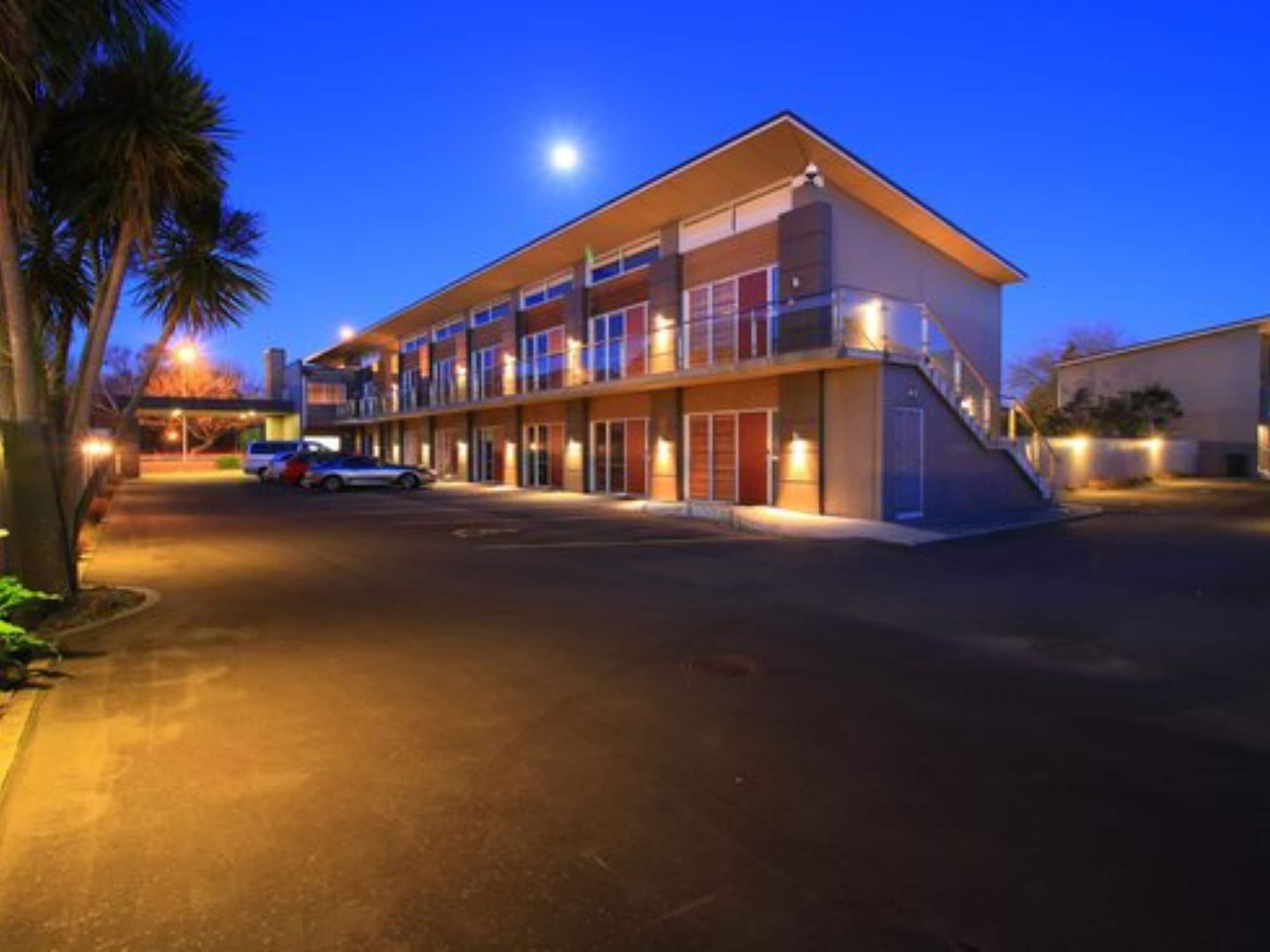 Vista Exterior Fitzherbert Regency Motor Lodge