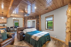 Alquiler Vacacional - Camp Stonebass-Lake House-Hottub