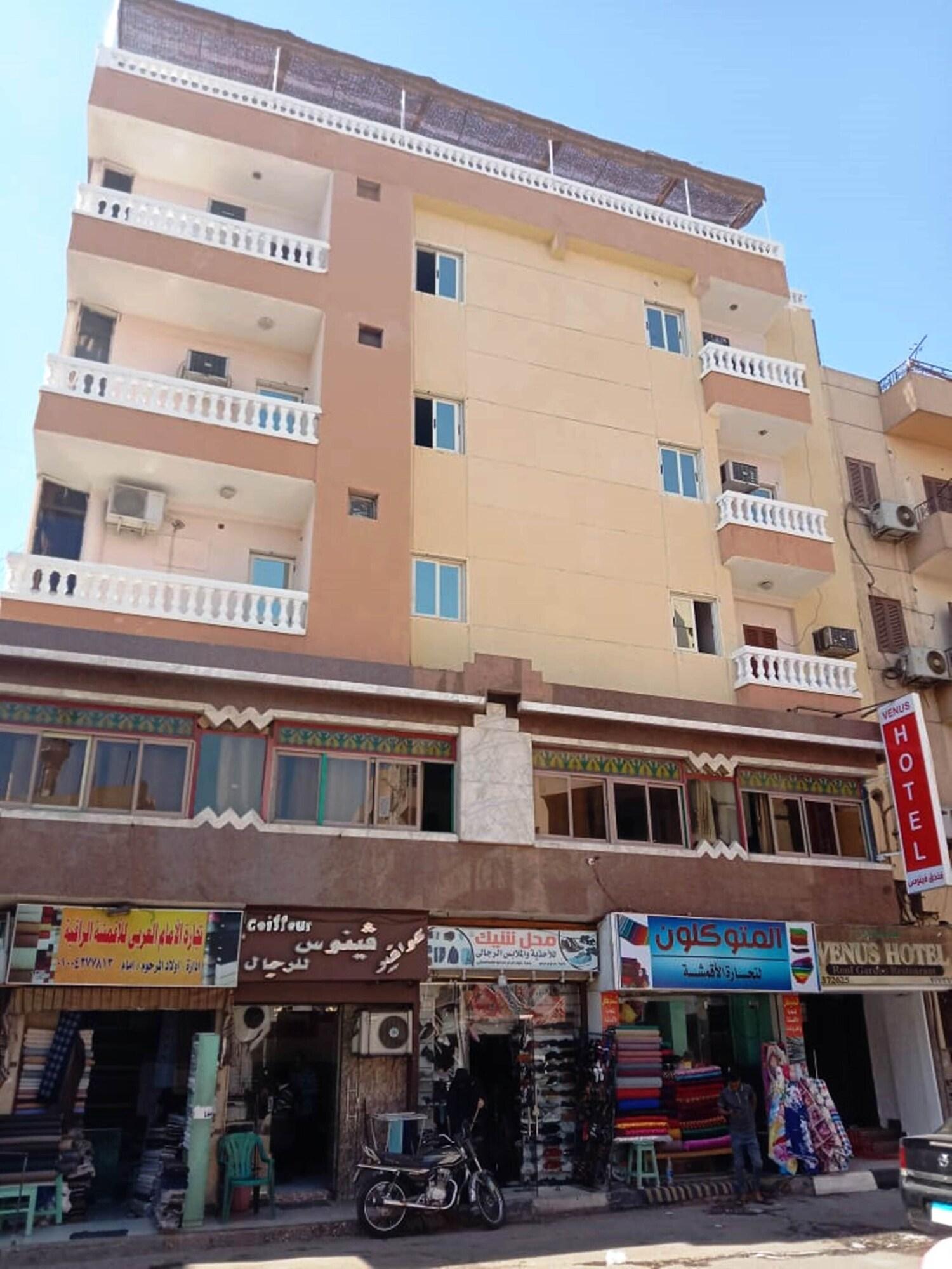 Vista Exterior Venus Hostel