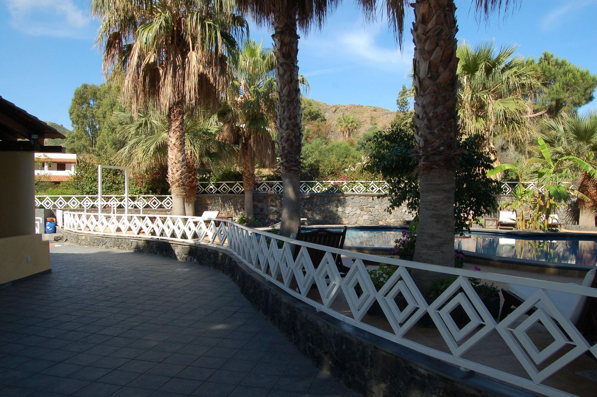 Vista Exterior Hotel Al Togo