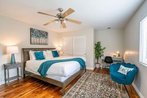 Alquiler Vacacional - 4BR Tranquil beach home, Game Room, Garden, Deck, minutes to Beaches & Lagoon