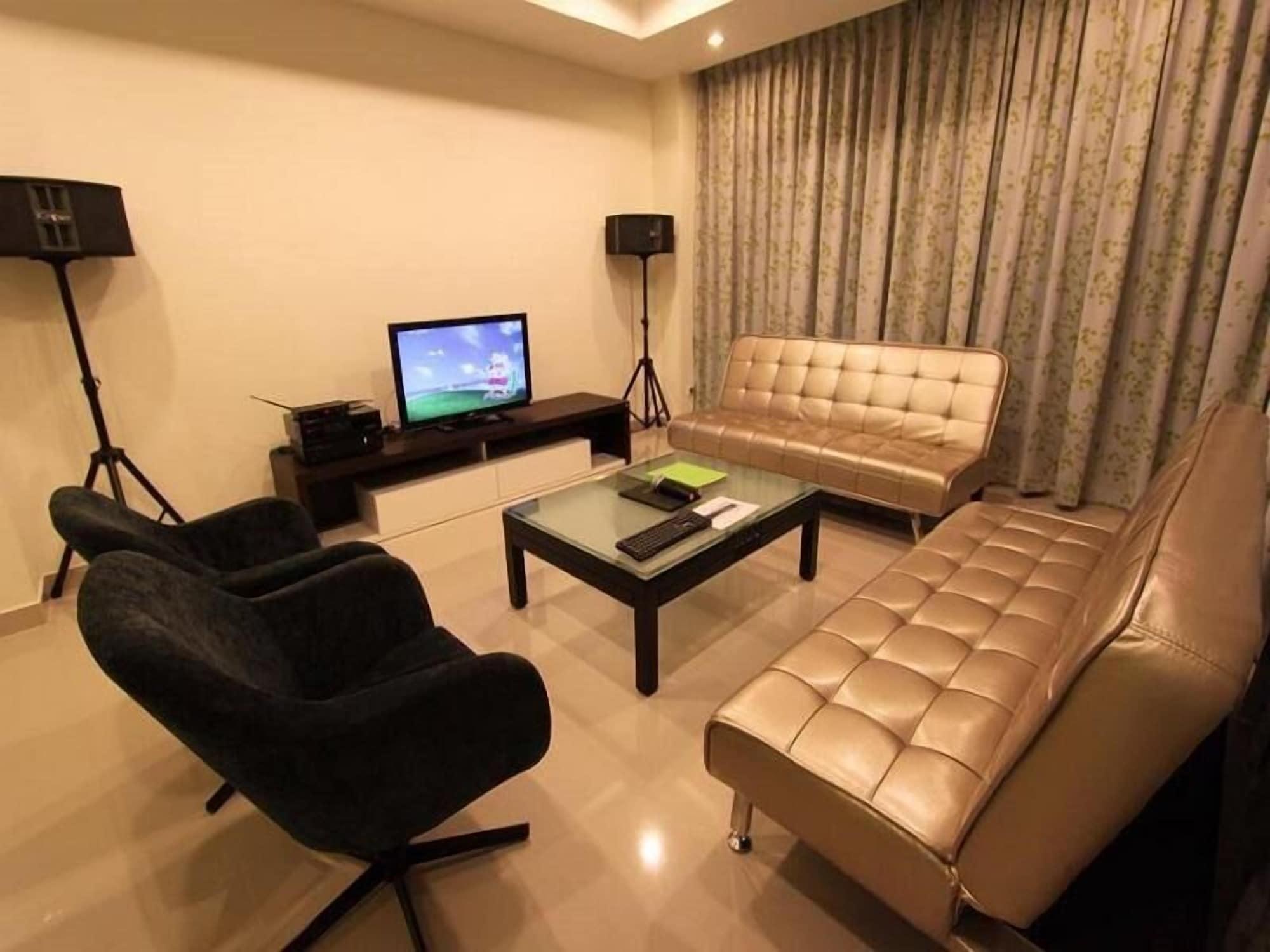 Instalaciones Recreativas S Tara Grand Hotel