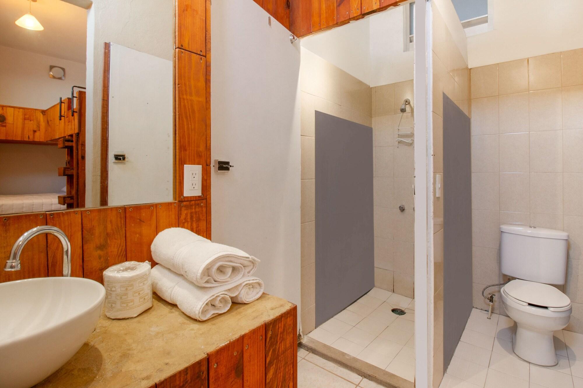 Equipamiento de Habitación Capital O Hacienda Filadelfia, El Atorón, Irapuato