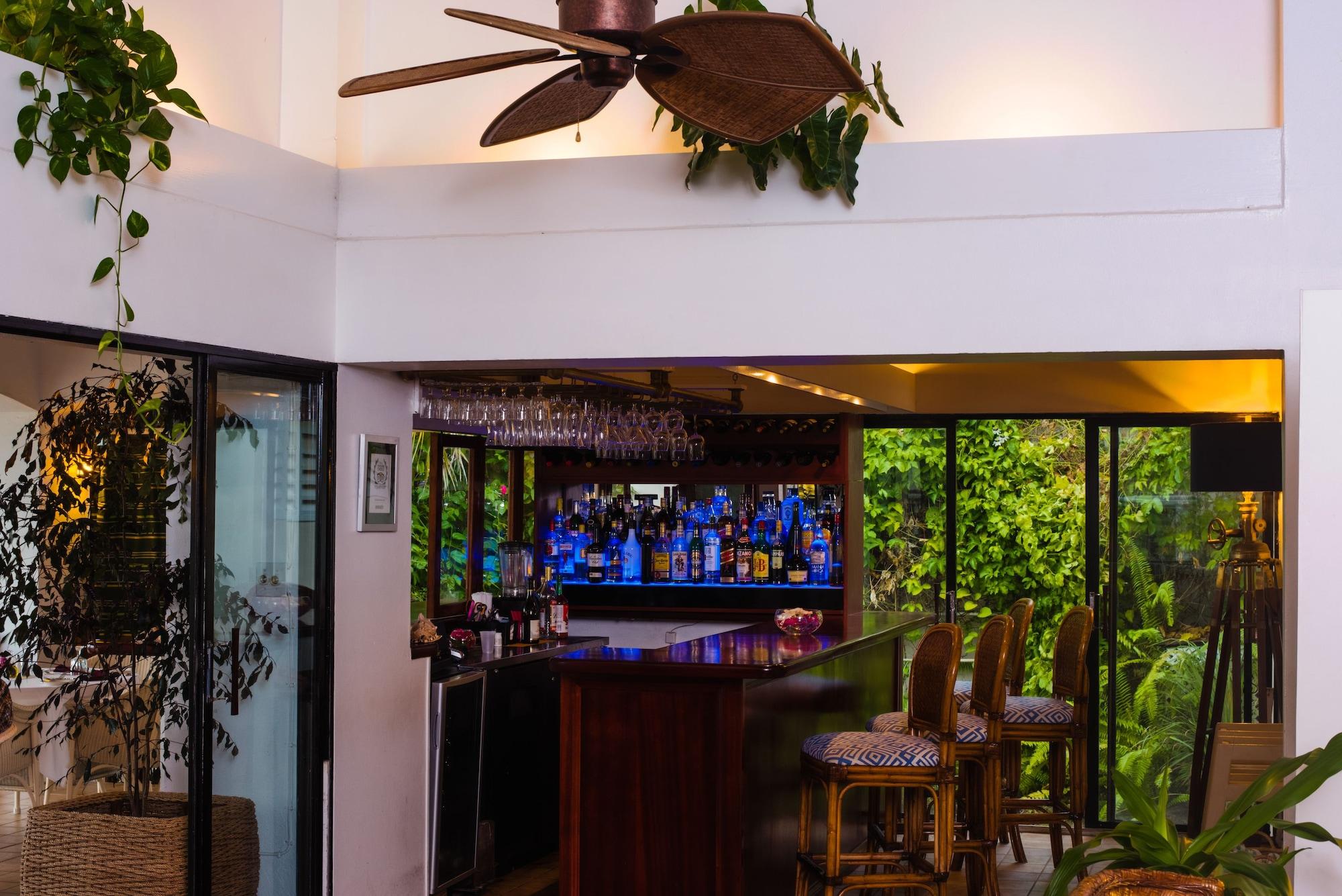 Bar/Salón Mount Nevis Hotel