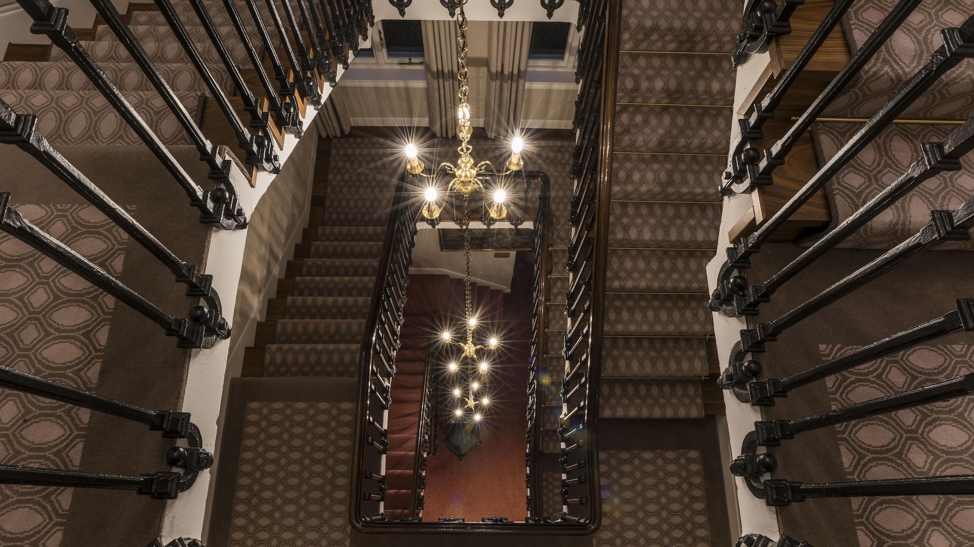 Vista Lobby Sloane Place