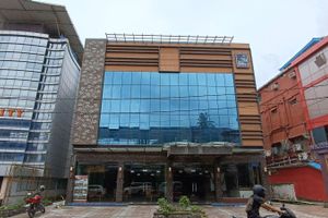 Alojamiento - N k Grand Days hotel