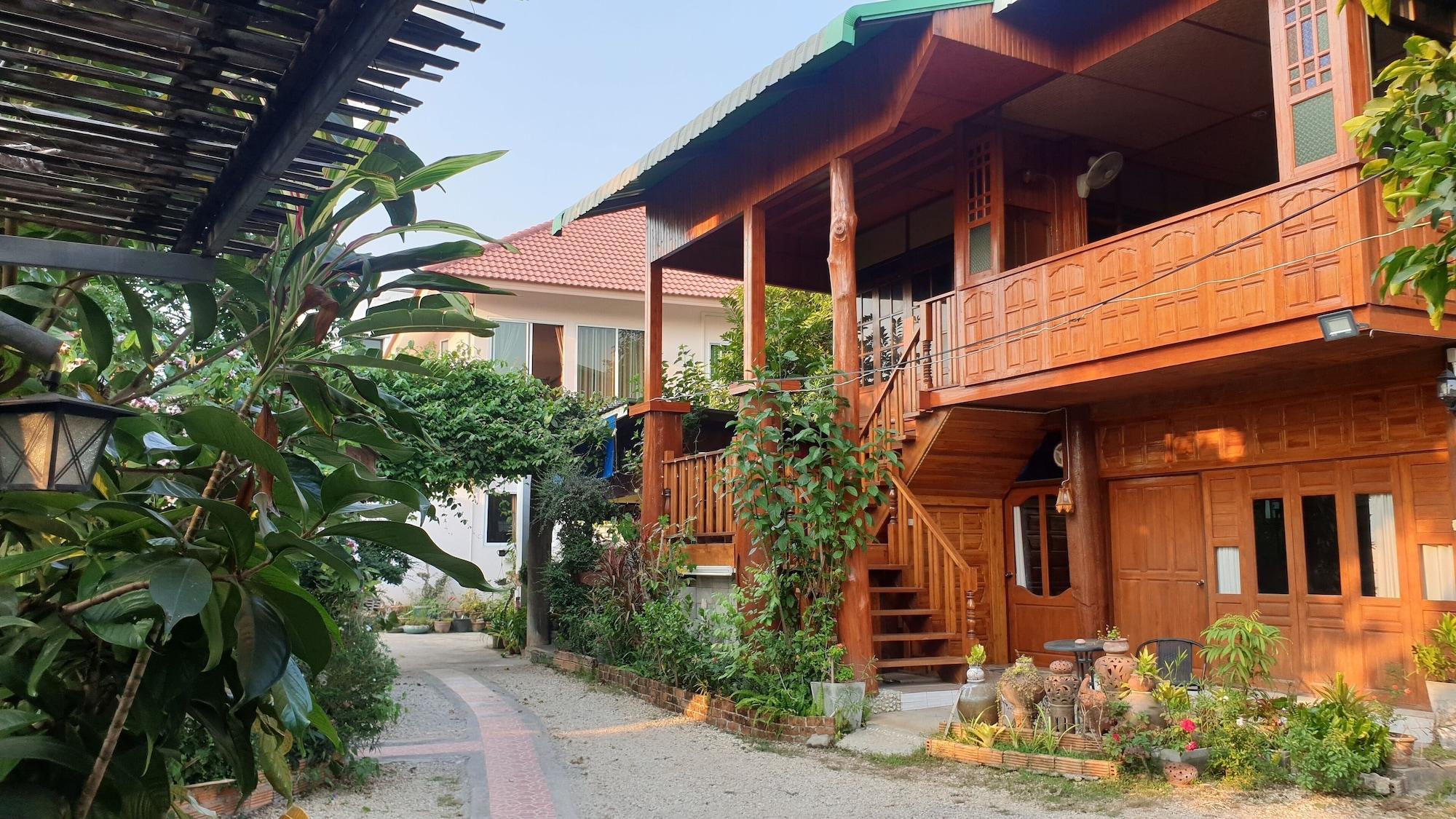 Vista Exterior Kanecha's Home