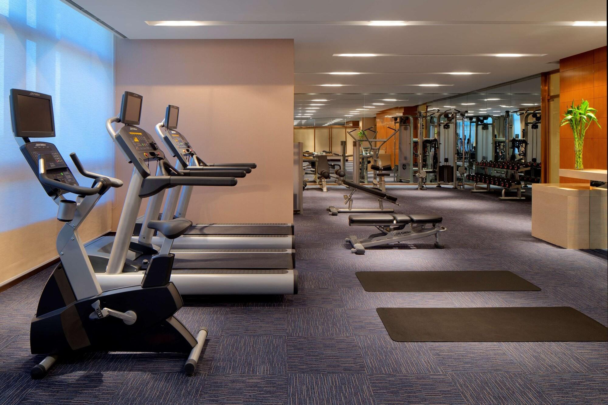 Gimnasio Radisson Blu Hotel Kashgar
