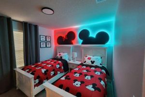 Arriendo temporal - 5BR Townhome Near Disney Pool, Themed Rooms
