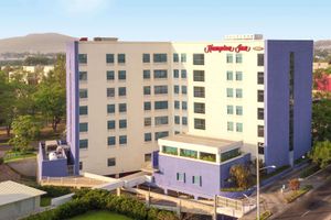 Paquete - Hampton Inn by Hilton Guadalajara/Expo